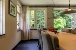 Uitbouw van een jaren 20 villa waar karakter en comfort elkaar versterken
